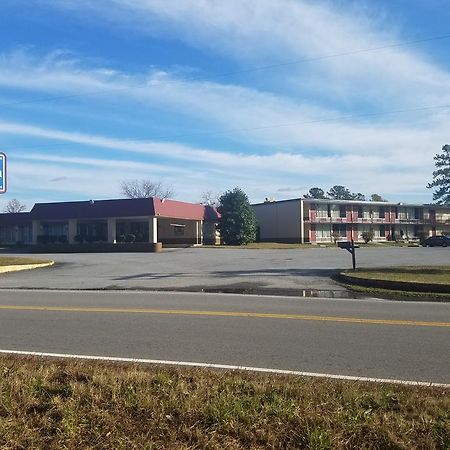 American Inn Skippers/Emporia Area Buitenkant foto