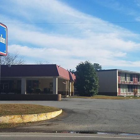 American Inn Skippers/Emporia Area Buitenkant foto